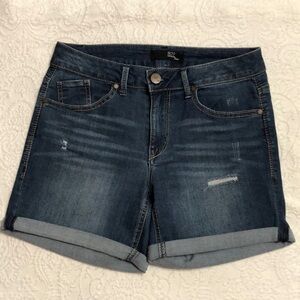 1822 Denim Blue Jean Shorts Size 6 Classic Summer Style